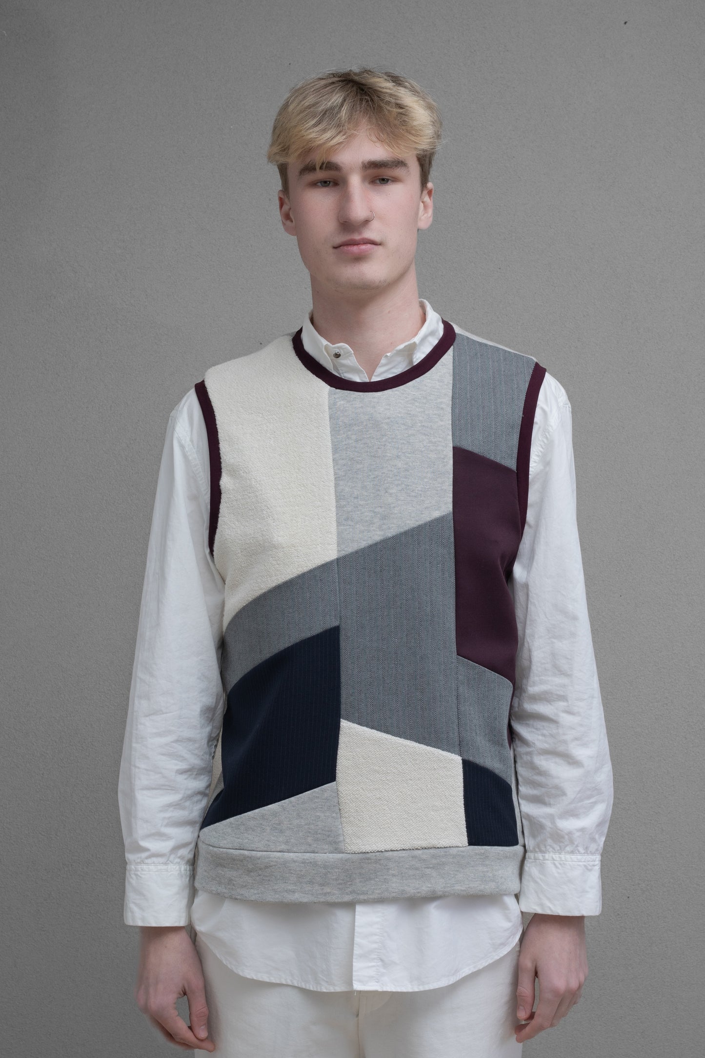 BROKER VEST