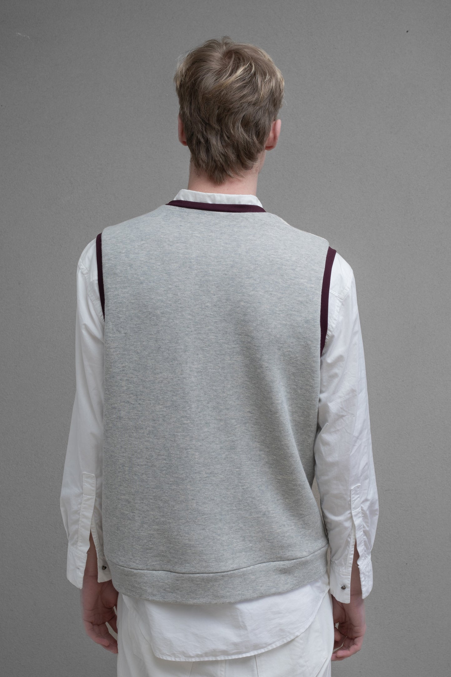 BROKER VEST