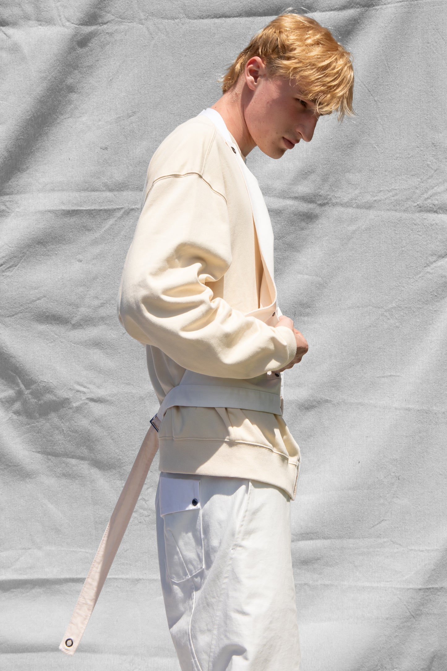 バッファーエプロンカーディガン(ホワイト)