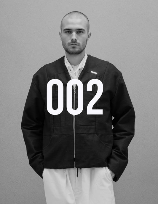 BUREAU 002