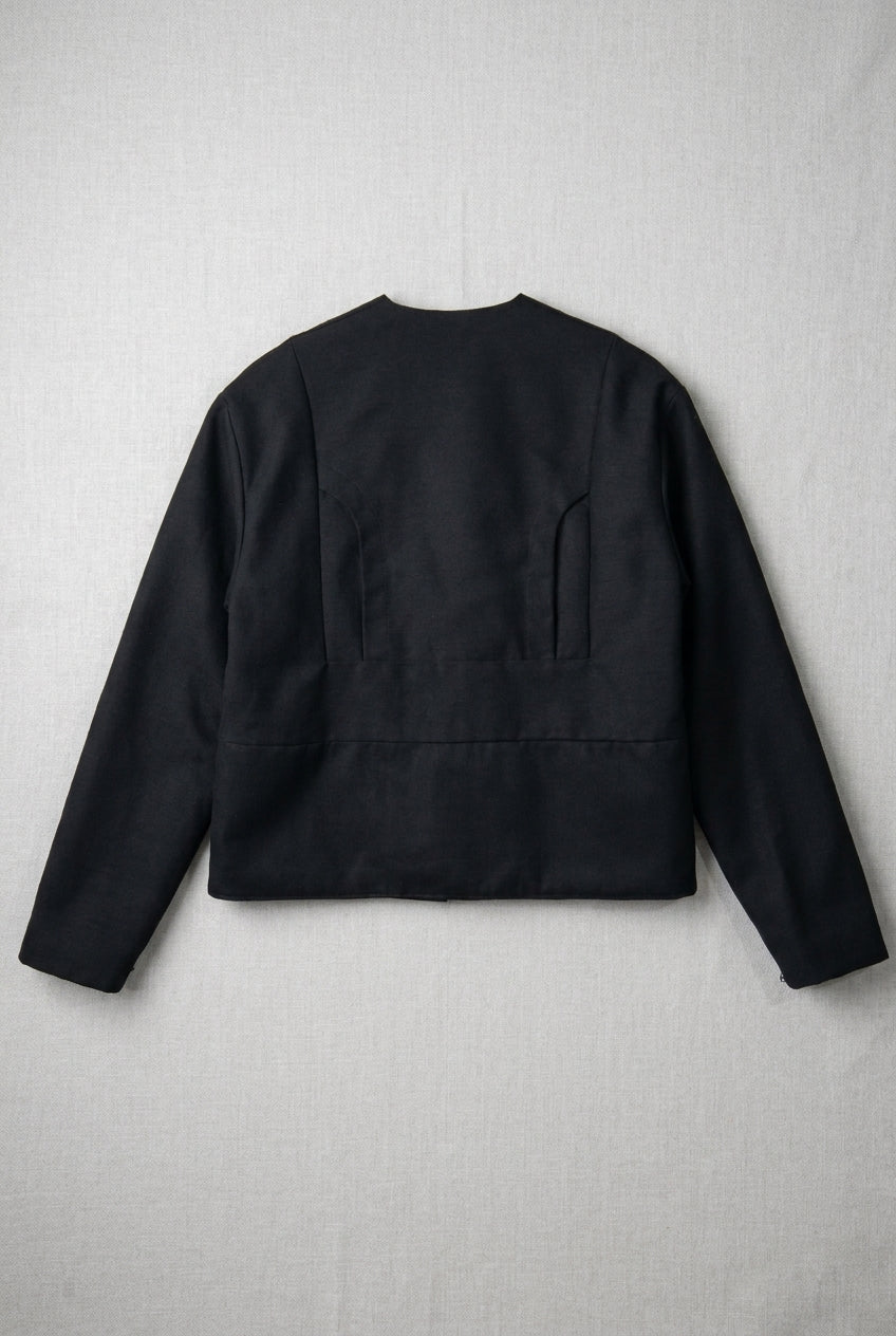 BUREAU 002