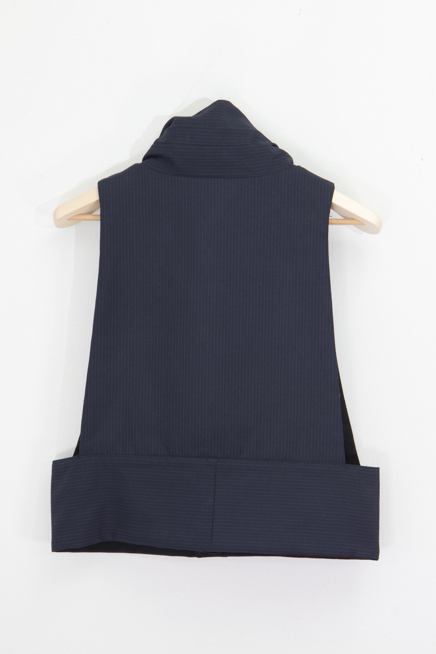 NUZZLE Waistcoat (Navy Pinstripe)